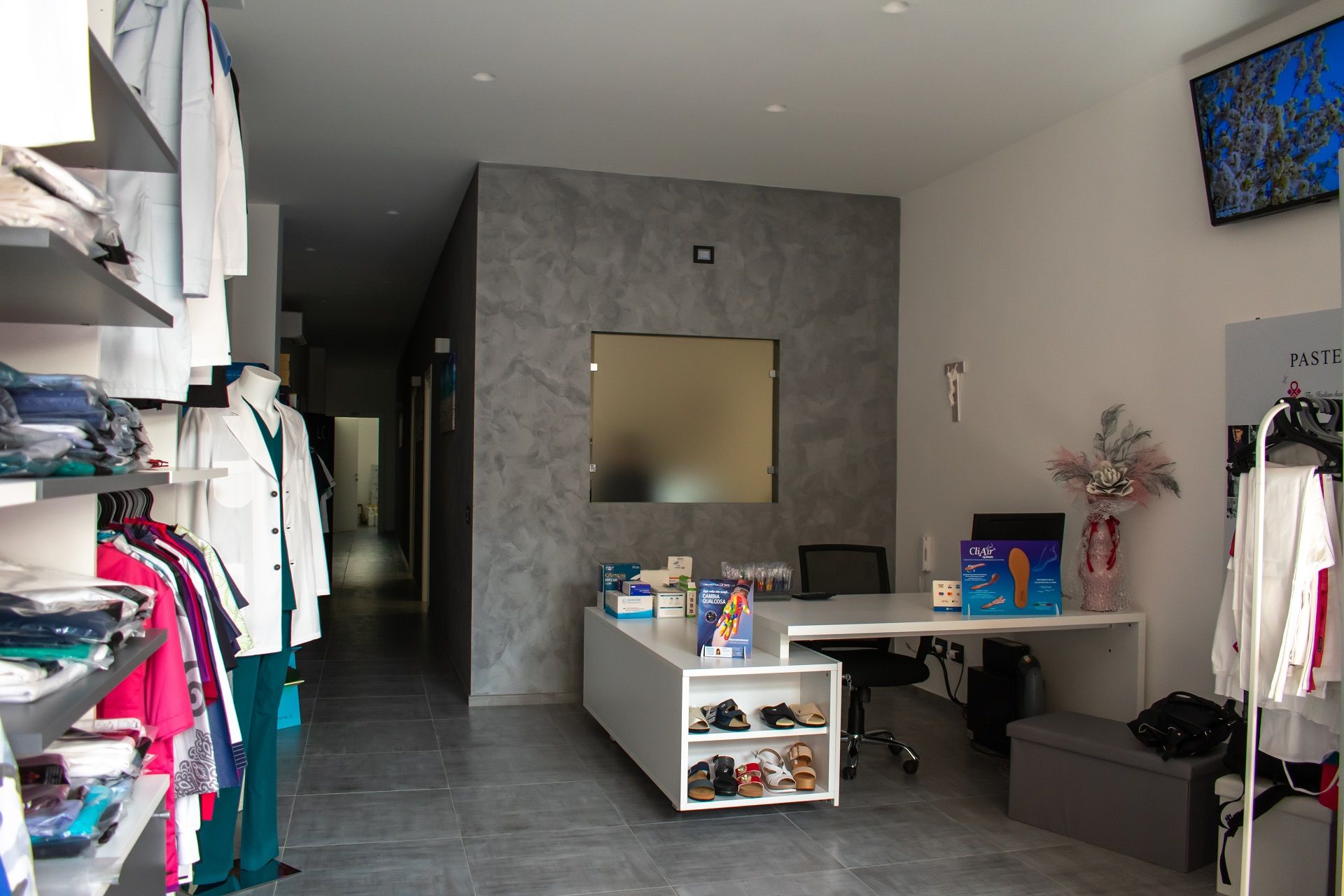 Showroom DENTAL PROVIDES a Andria